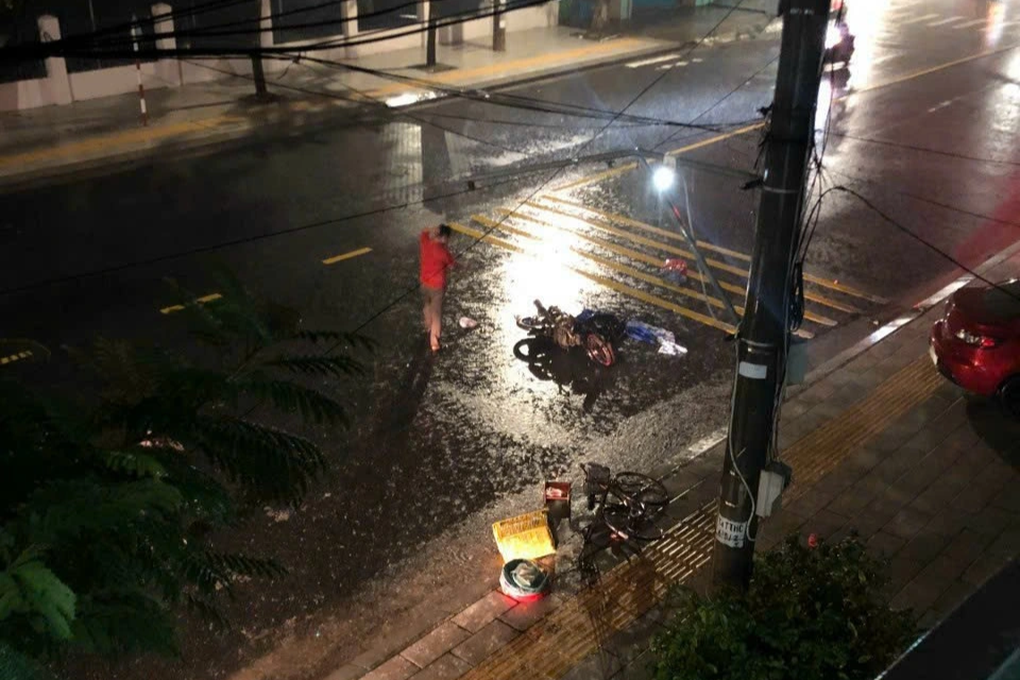 Quảng Nam: Tài xế lái ô tô gây tai nạn rồi bỏ chạy - 1 Quảng Nam: Tài xế lái ô tô gây tai nạn rồi bỏ chạy - 1
