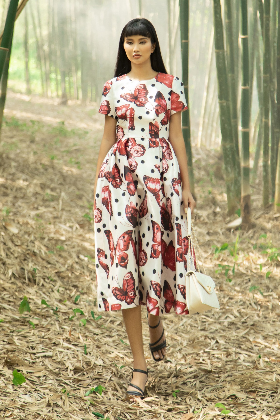 Dàn người mẫu Vietnams Next Top Model trình diễn giữa rừng tre - 6 Dàn người mẫu Vietnams Next Top Model trình diễn giữa rừng tre - 6