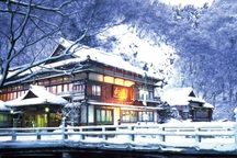 Nhật Bản "điêu đứng" vì dịch corona