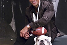 "Người hùng mặt lạnh" The Rock gây ấn tượng bằng phim hài