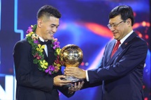 Báo Thái Lan so sánh Quả bóng vàng Tiến Linh với Huỳnh Đức và Công Vinh