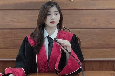 Thêm một "hot girl thẩm phán" xinh đẹp khiến dân mạng xao xuyến