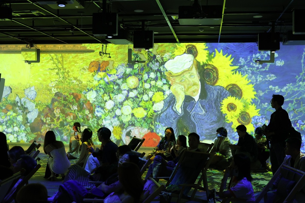 Van Gogh Art Lighting Experience: Triển lãm nghệ thuật kiểu mới hút người xem - 1