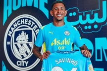 Man City chiêu mộ tiền đạo Savio, hàng công như "hổ mọc thêm cánh"