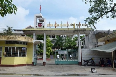 Nam Định yêu cầu làm rõ thông tin vụ đóng đủ tiền mới cấp cứu cho bệnh nhân