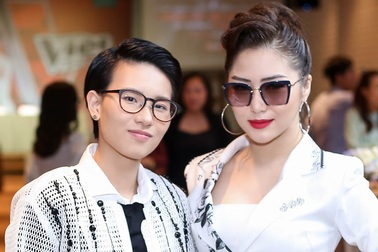 Hương Tràm – Tiên Cookie “song kiếm hợp bích” trên ghế nóng