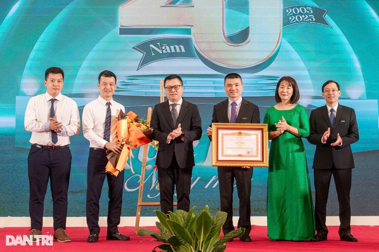 Báo Dân trí vinh dự nhận Bằng khen của Thủ tướng Chính phủ
