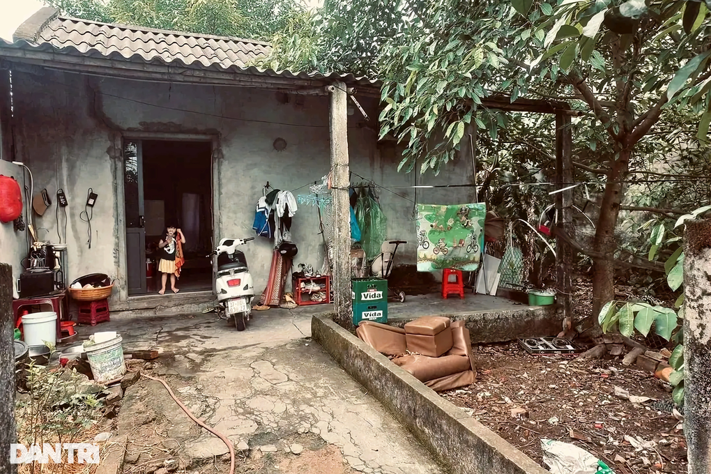 Con đầu đuối nước, con út mắc bệnh não, mẹ nghèo bất lực cầu cứu - 6 Con đầu đuối nước, con út mắc bệnh não, mẹ nghèo bất lực cầu cứu - 6