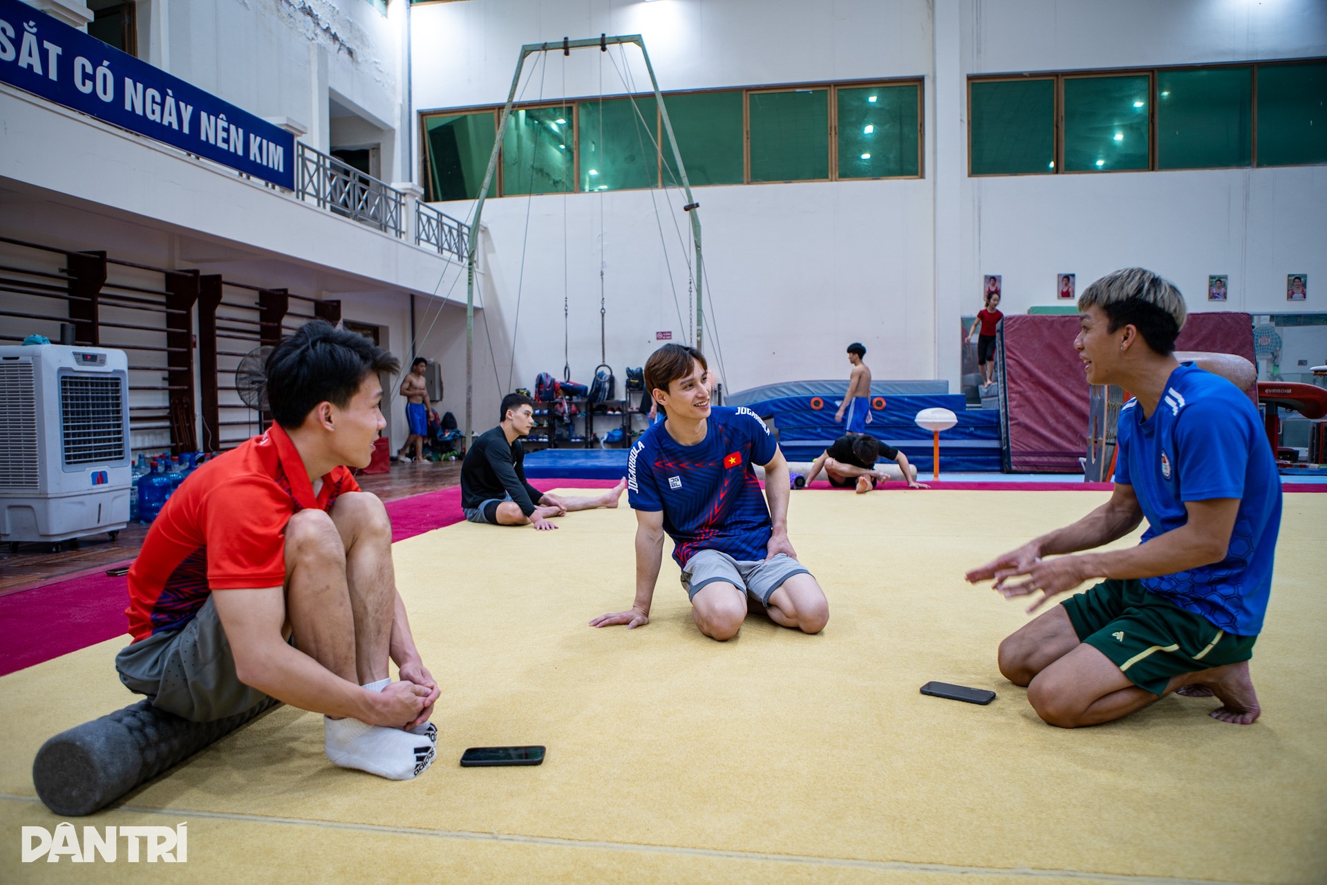 Nam thần Đinh Phương Thành kể tán vợ qua Facebook, cưới vội để dự SEA Games - 5 Nam thần Đinh Phương Thành kể tán vợ qua Facebook, cưới vội để dự SEA Games - 5