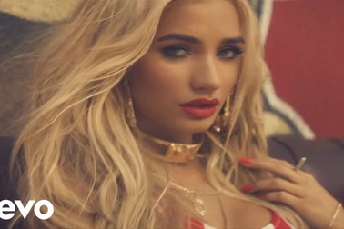 Pia Mia - Touch