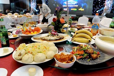 Đồ ăn thừa thành món mới thơm ngon đãi khách