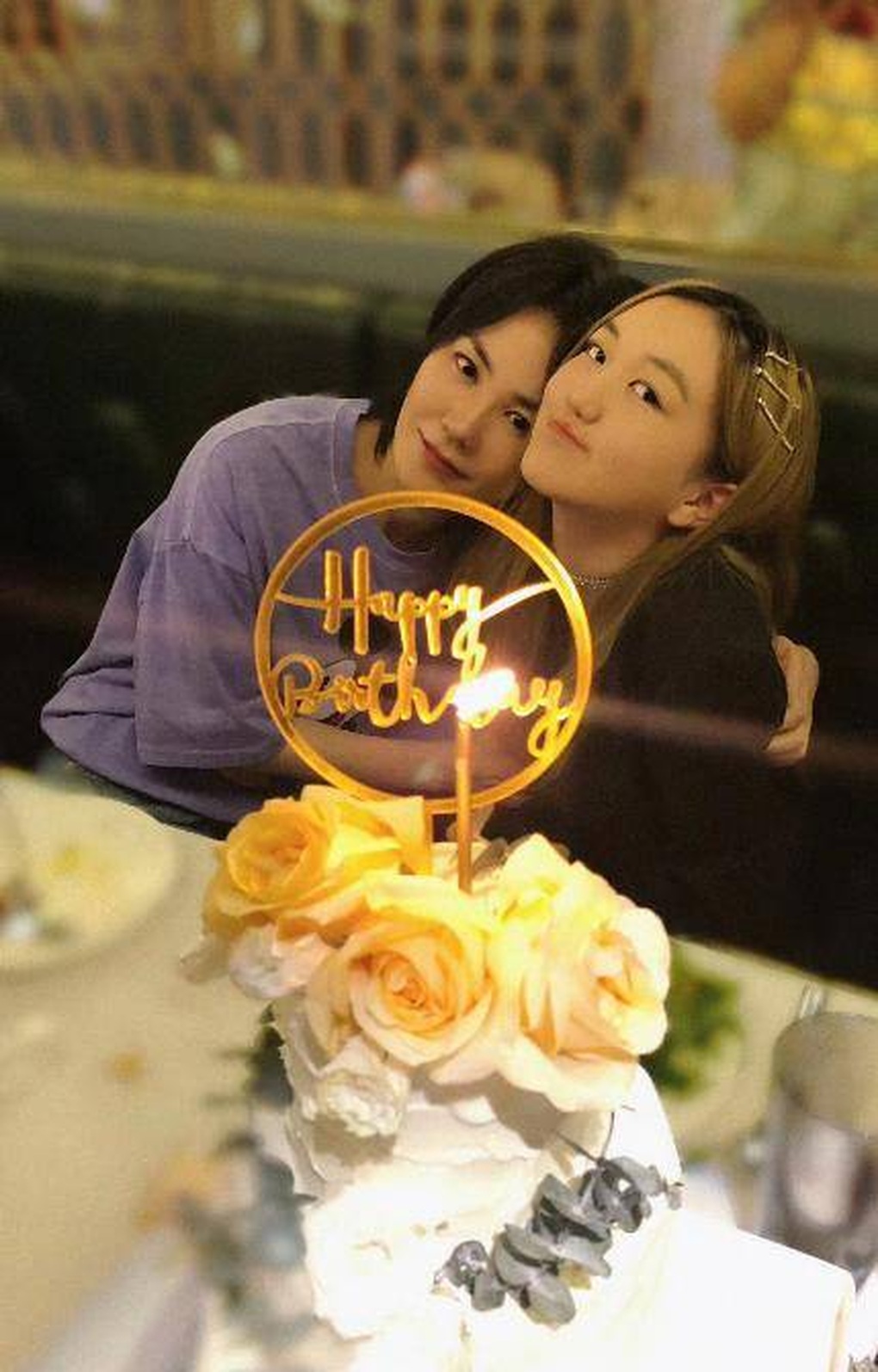 Con gái 16 tuổi của Vương Phi: Tiểu thư ngậm thìa vàng, ngày càng xinh đẹp - 6 Con gái 16 tuổi của Vương Phi: Tiểu thư ngậm thìa vàng, ngày càng xinh đẹp - 6