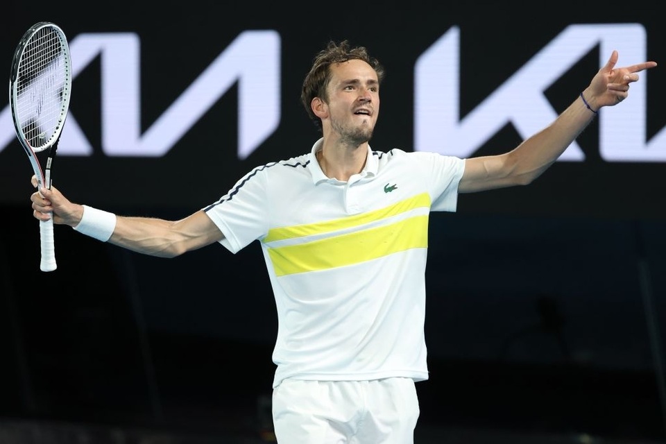 Australian Open: Vượt qua Tsitsipas, Medvedev tranh cúp bạc với Djokovic - 1 Australian Open: Vượt qua Tsitsipas, Medvedev tranh cúp bạc với Djokovic - 1