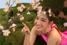 Á hậu Phương Nhi mặc áo dài cổ yếm, khoe nhan sắc "thần tiên tỷ tỷ"