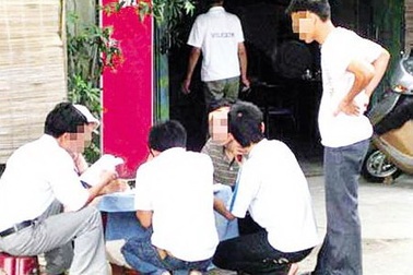 Choáng với các chiêu lừa phụ huynh của sinh viên nghiện lô đề