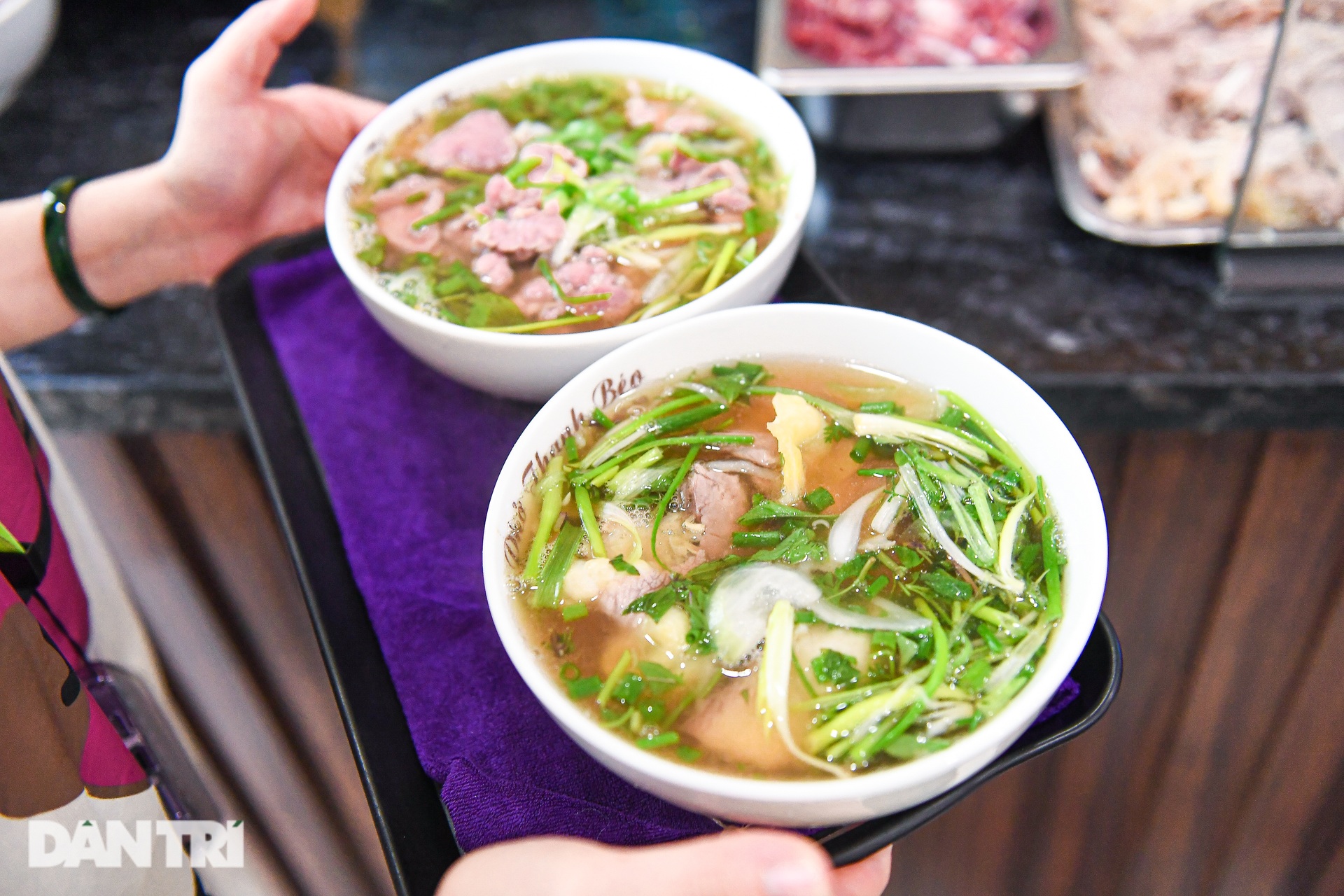 Quán phở bao cấp ở Hà Nội, tặng kèm cơm nguội khiến khách nhớ tuổi thơ - 12 Quán phở bao cấp ở Hà Nội, tặng kèm cơm nguội khiến khách nhớ tuổi thơ - 12