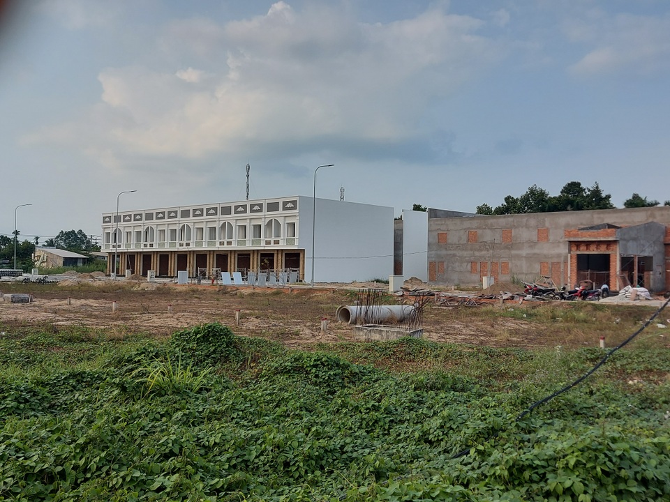 Lập lại trật tự xây dựng sau vụ dự án phê duyệt ở ấp A, xây dựng ở ấp B - 2 Lập lại trật tự xây dựng sau vụ dự án phê duyệt ở ấp A, xây dựng ở ấp B - 2