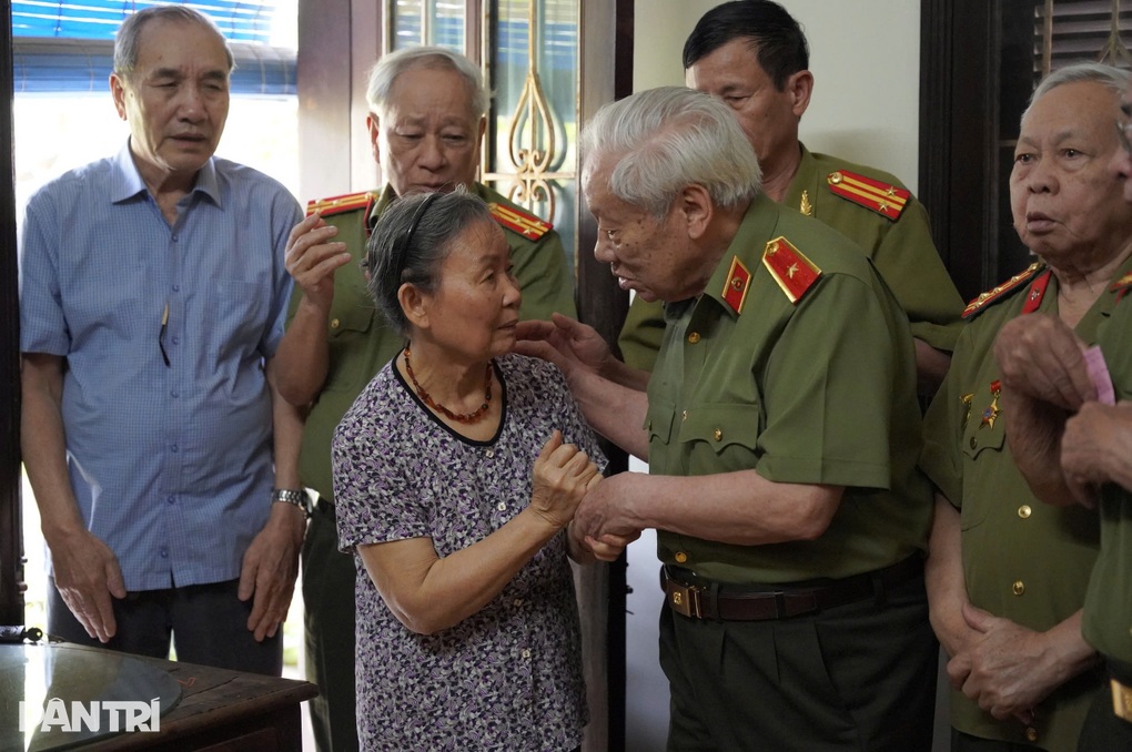 Tưởng niệm các cố lãnh đạo Bộ Công an - 3 Tưởng niệm các cố lãnh đạo Bộ Công an - 3