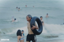 Cửa Lò bố trí điểm tắm nước ngọt, bãi xe miễn phí phục vụ du khách