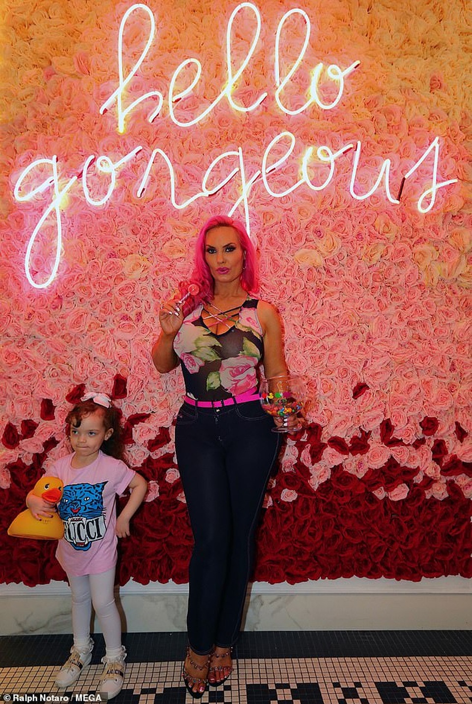 Coco Austin bốc lửa trong sự kiện - 6 Coco Austin bốc lửa trong sự kiện - 6
