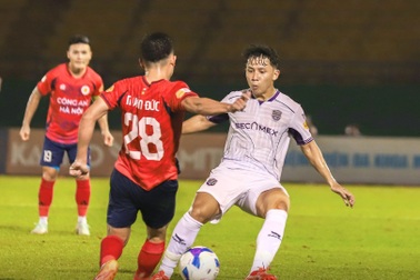 Tiến Linh ngồi dự bị, Bình Dương thua ngược CLB Công an Hà Nội