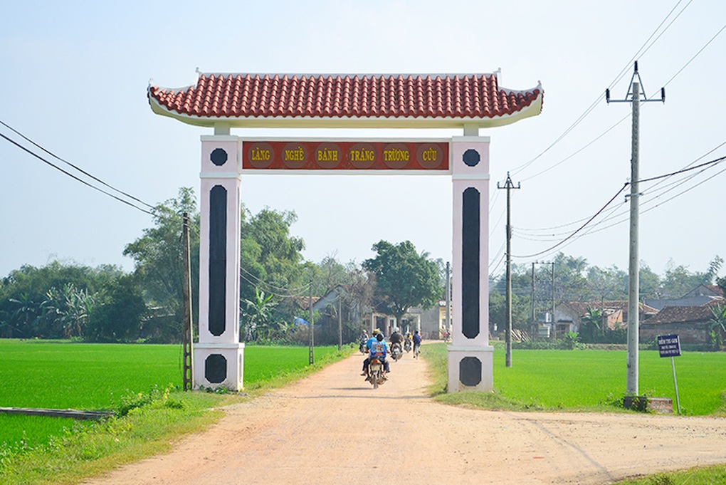 Độc đáo đặc sản bánh tráng trăm năm ở Bình Định - 1 Độc đáo đặc sản bánh tráng trăm năm ở Bình Định - 1