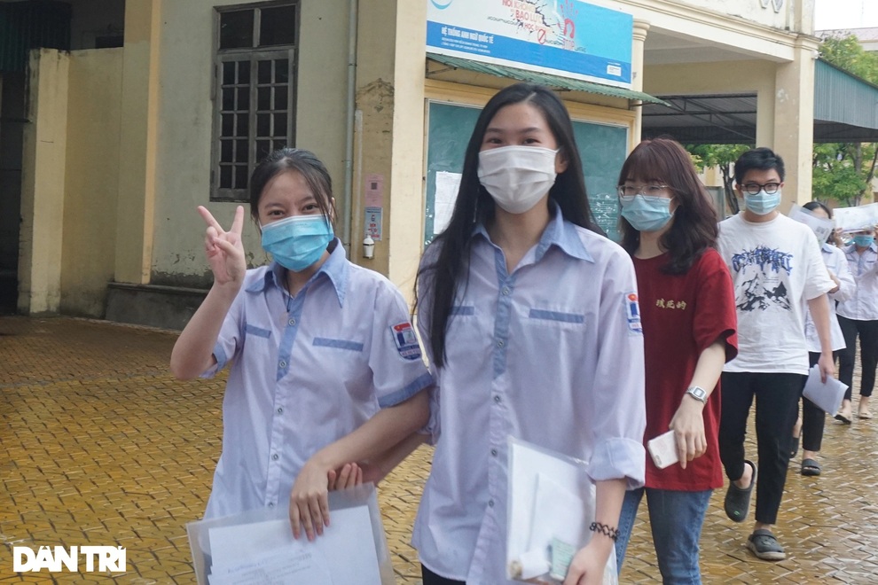 Thí sinh nhận định: Đề Ngữ Văn thú vị nhưng khó đạt điểm tối đa - 10 Thí sinh nhận định: Đề Ngữ Văn thú vị nhưng khó đạt điểm tối đa - 10