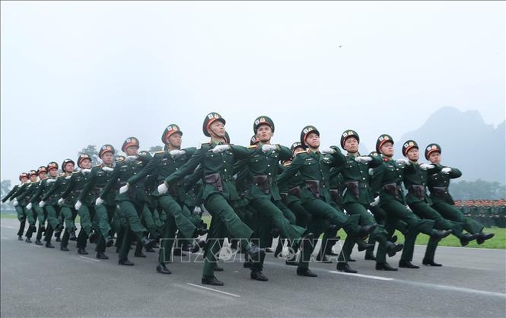 Hợp luyện các lực lượng vũ trang diễu binh, diễu hành kỷ niệm Chiến thắng Điện Biên Phủ - 4 Hợp luyện các lực lượng vũ trang diễu binh, diễu hành kỷ niệm Chiến thắng Điện Biên Phủ - 4