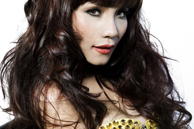 Kiwi: “Có thể sang năm Phi Thanh Vân lại có bài hit…”