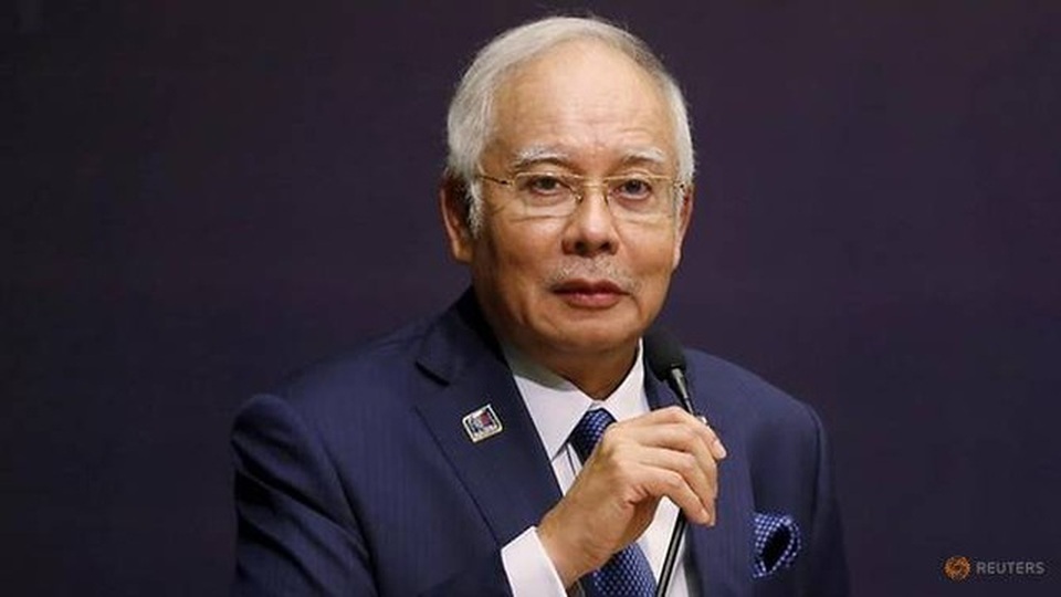 Cựu Thủ tướng Malaysia lên tiếng về giả thuyết phi công MH370 tự sát - 1 Cựu Thủ tướng Malaysia lên tiếng về giả thuyết phi công MH370 tự sát - 1