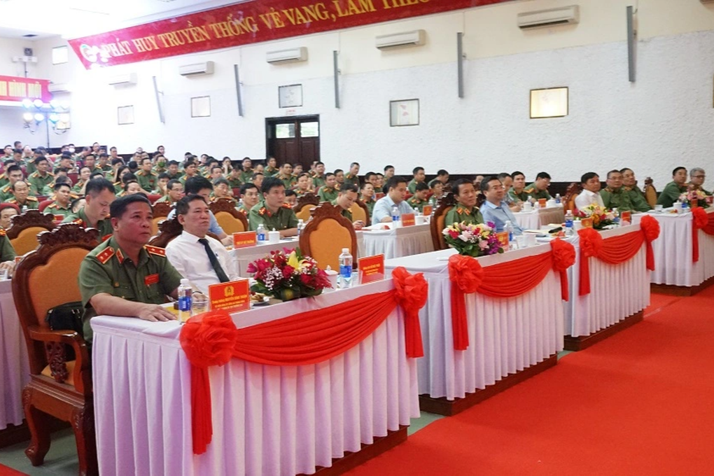 Bộ trưởng Tô Lâm nói về tầm quan trọng trong bảo đảm an ninh kinh tế - 3 Bộ trưởng Tô Lâm nói về tầm quan trọng trong bảo đảm an ninh kinh tế - 3