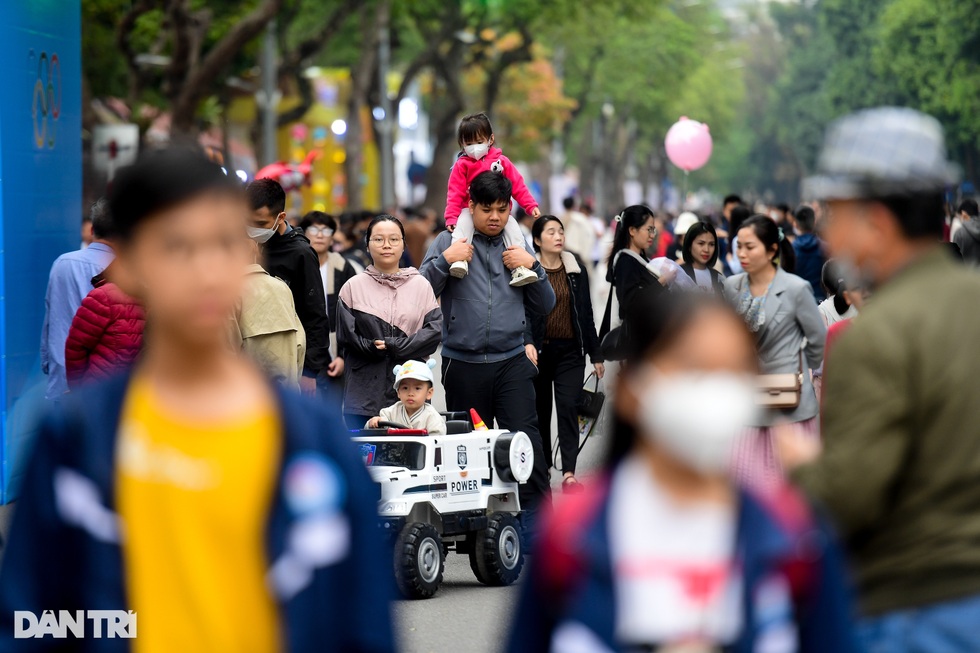 Ai mang Hồ Gươm của tôi đi đâu mất rồi? - 1 Ai mang Hồ Gươm của tôi đi đâu mất rồi? - 1