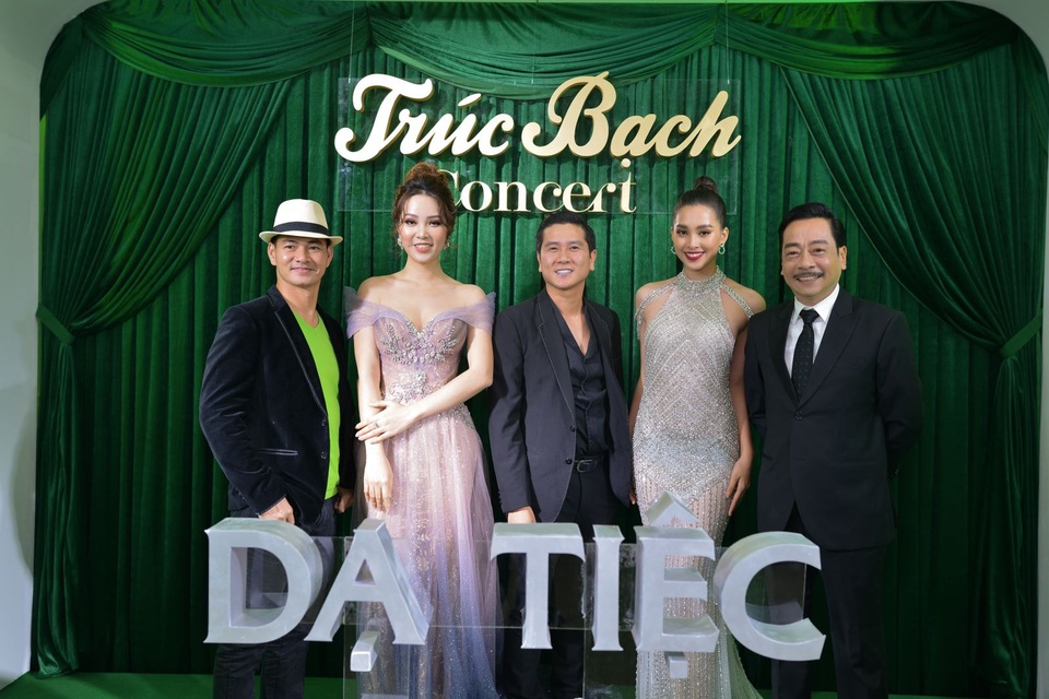 Cảm xúc thăng hoa tại đêm nhạc “Trúc Bạch Concert - Dạ tiệc xanh” - 2 Cảm xúc thăng hoa tại đêm nhạc “Trúc Bạch Concert - Dạ tiệc xanh” - 2