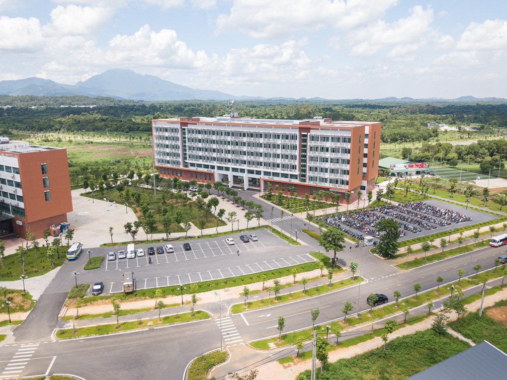 Tổng Bí thư Nguyễn Phú Trọng gửi thư chúc mừng Đại học Quốc gia Hà Nội - 3 Tổng Bí thư Nguyễn Phú Trọng gửi thư chúc mừng Đại học Quốc gia Hà Nội - 3