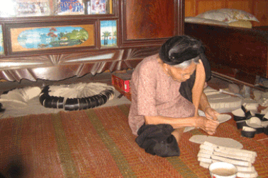 Làng Đông Hồ giàu lên nhờ... vàng mã