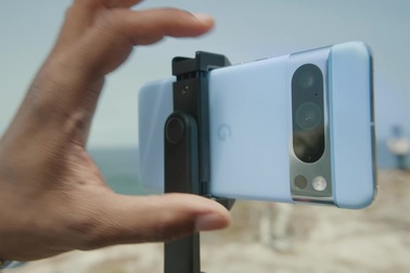 Video giới thiệu tính năng xóa tạp âm khi quay video trên Pixel 8 và 8 Pro