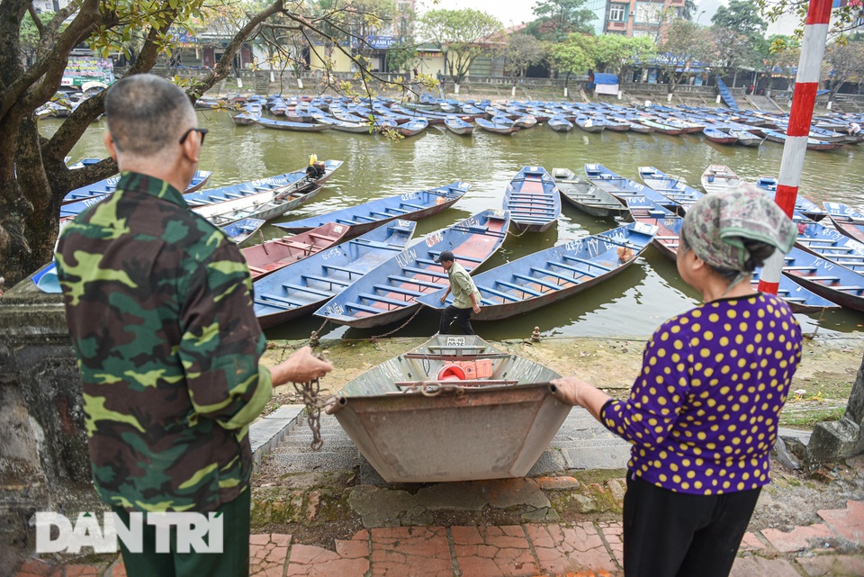 Du khách đến chùa Hương phải khai báo y tế bằng ứng dụng QR code - 8