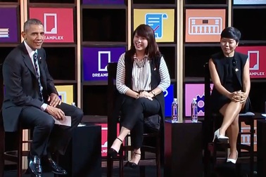 Tổng thống Obama nhắn nhủ doanh nhân trẻ Việt Nam "mơ những giấc mơ lớn"!