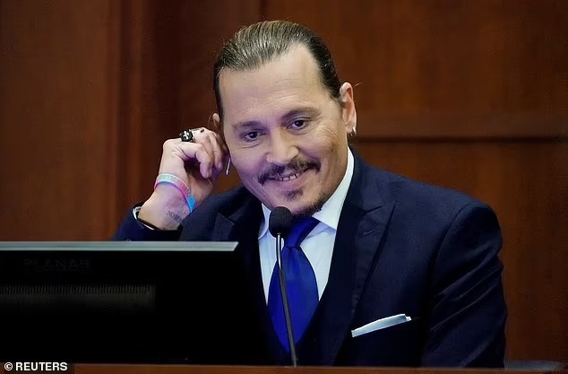 Những con số biết nói tại phiên tòa của Johnny Depp và Amber Heard - 4 Những con số biết nói tại phiên tòa của Johnny Depp và Amber Heard - 4
