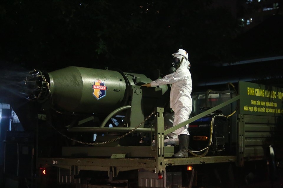 Phun khử trùng Bạch Mai: Đảm bảo chiến sĩ không mang mầm bệnh về đơn vị - 3