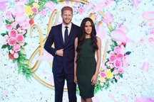 Hé lộ tượng hoàng tử và công nương nước Anh