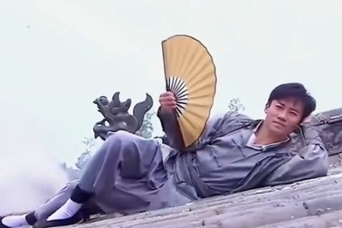 Sau phim ngôn tình xa thực tế, Trung Quốc cấm phim về siêu nhân phi logic