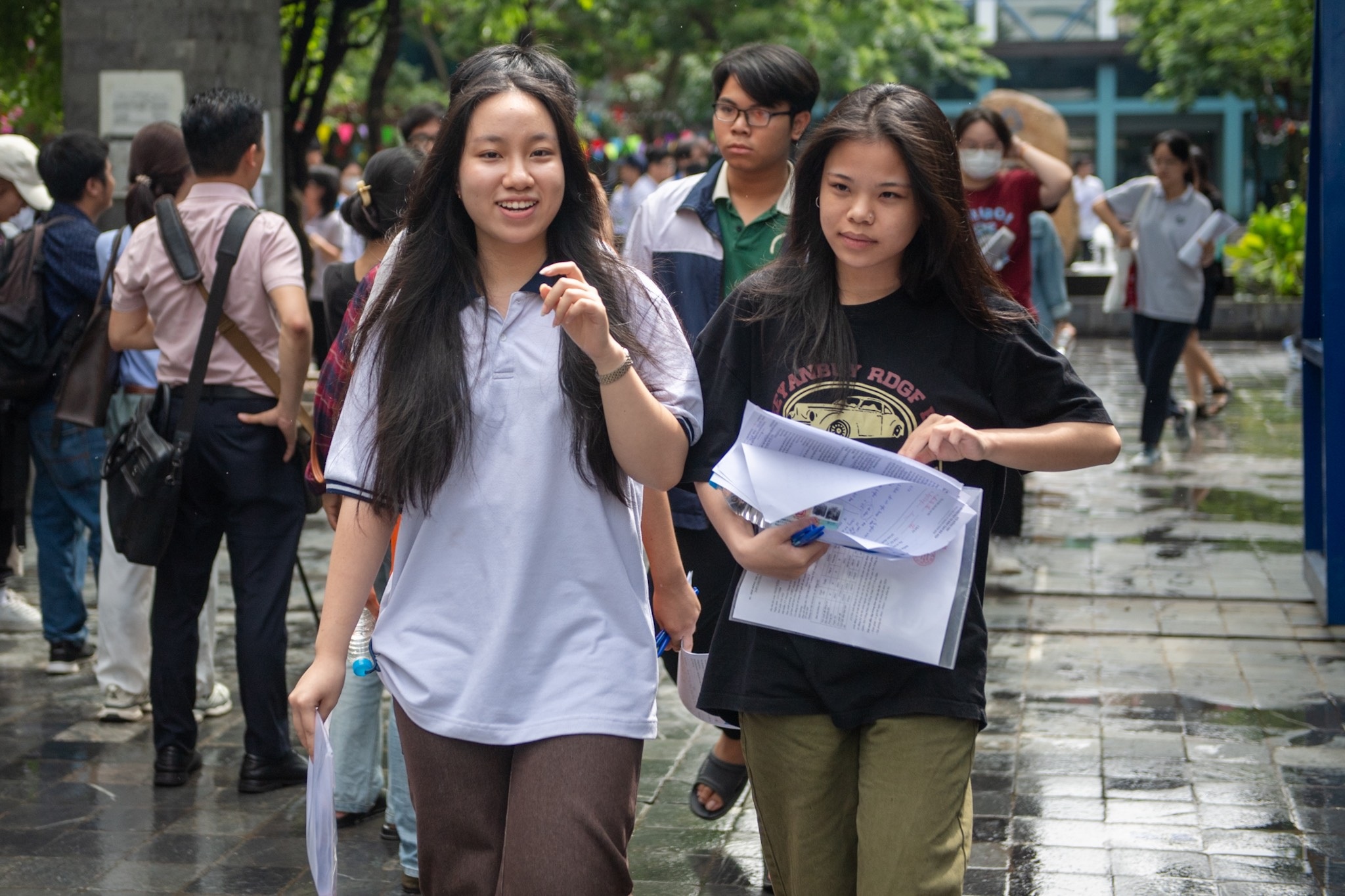 Literatuurtoets voor het eindexamen van de middelbare school van 2024: zeer gedifferentieerd, alleen excellente studenten halen een 8-8,5 - 3 Đề văn thi tốt nghiệp THPT 2024: Phân hóa cao, học sinh giỏi mới đạt 8-8,5 - 3