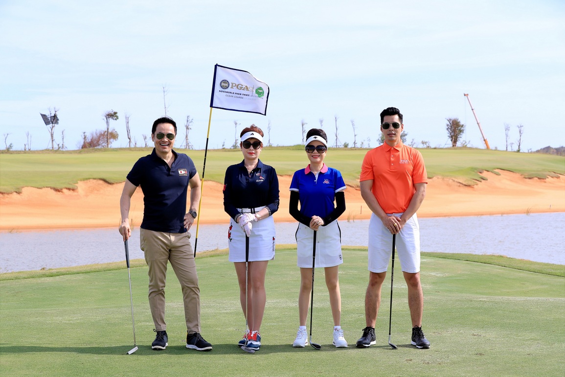 Chủ nhân biệt thự Florida tại NovaWorld Phan Thiet choáng ngợp khi nhận nhà - 4 Chủ nhân biệt thự Florida tại NovaWorld Phan Thiet choáng ngợp khi nhận nhà - 4
