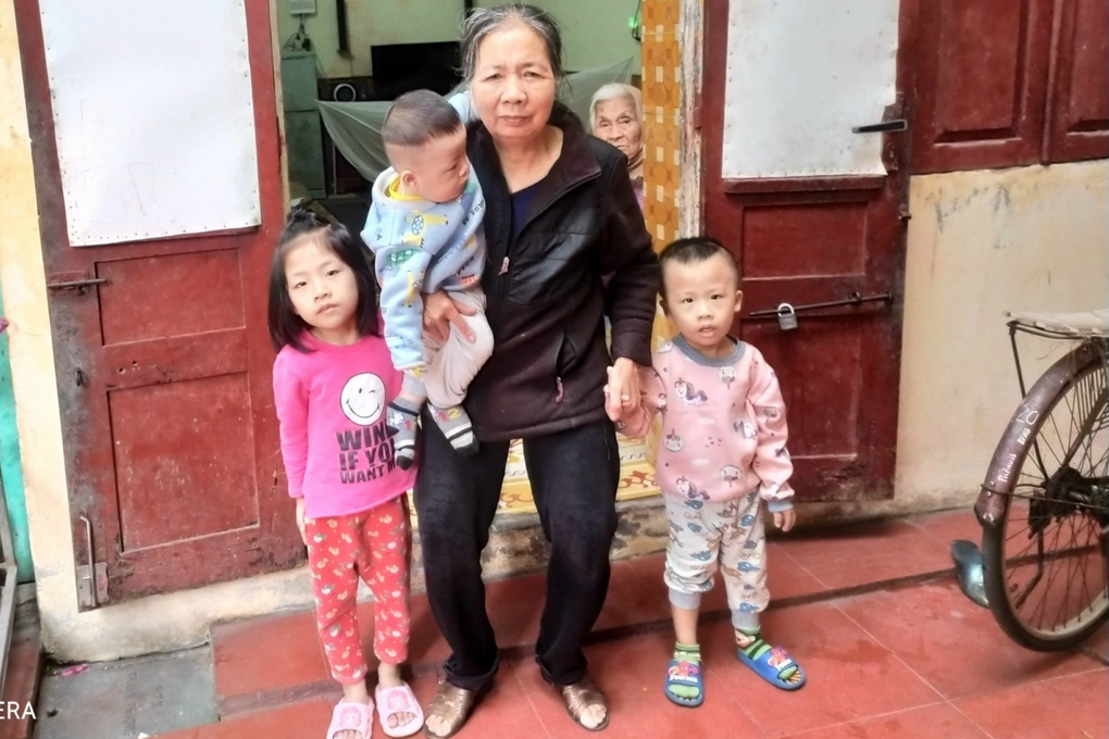 Chị Hồng vẫn còn hy vọng mà phải đầu hàng số phận thì xót xa quá! - 5 Chị Hồng vẫn còn hy vọng mà phải đầu hàng số phận thì xót xa quá! - 5
