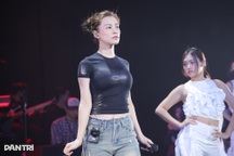 Bùi Lan Hương lần đầu kết hợp Double2T trong hòa nhạc 20 năm Dân trí