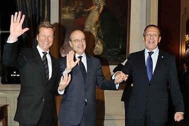 Chùm tin vắn qua ảnh 