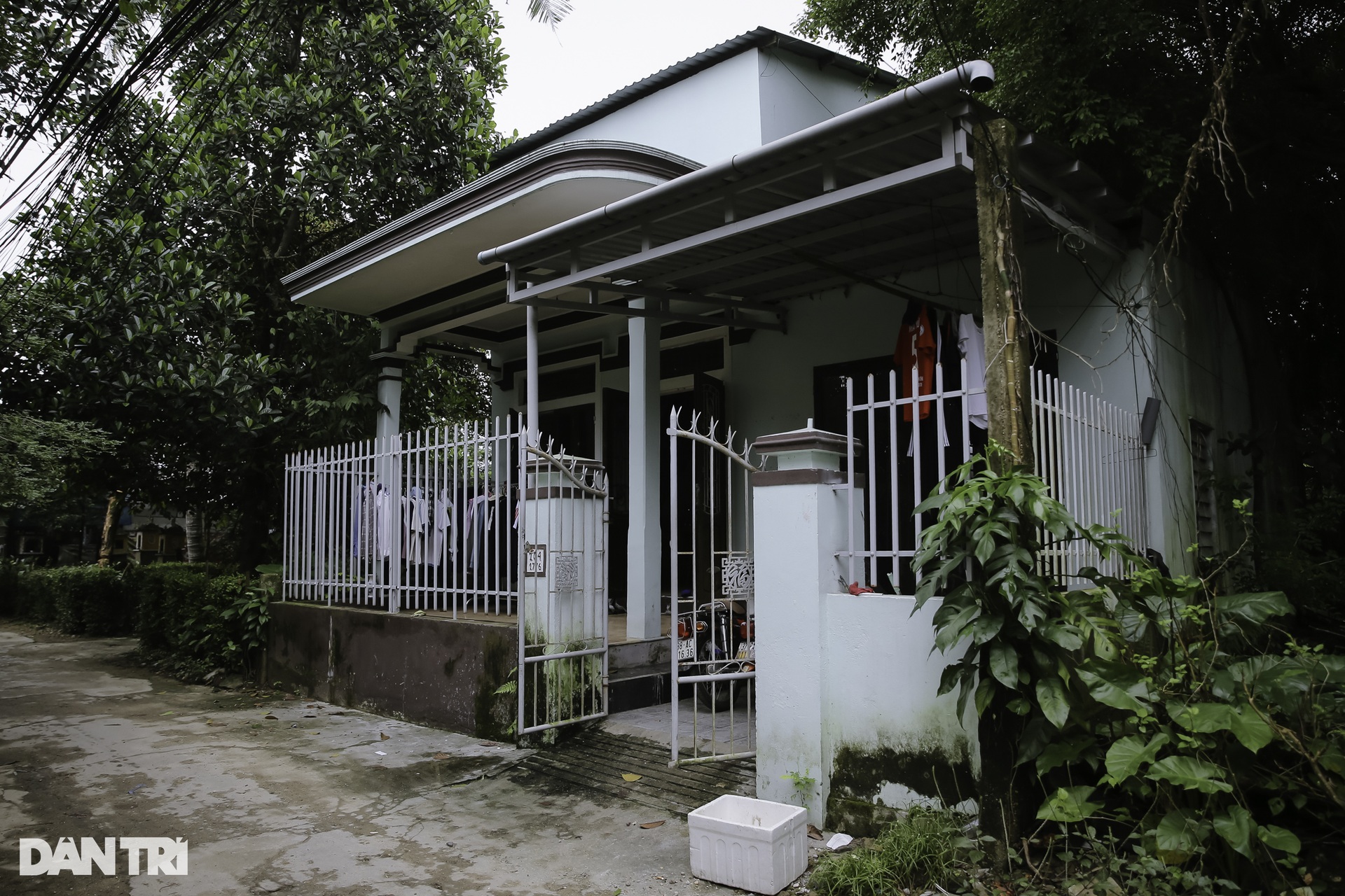 Tui không giàu, chỉ có căn nhà 30 năm đón tụi nhỏ sinh viên nghèo vào ở - 2 Tui không giàu, chỉ có căn nhà 30 năm đón tụi nhỏ sinh viên nghèo vào ở - 2