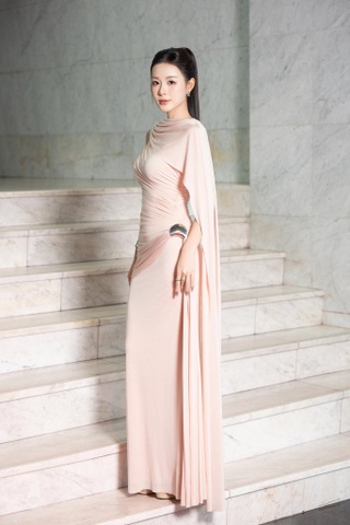 Nhan sắc dàn mỹ nữ đóng phim VTV về góc khuất showbiz gây chú ý - 3