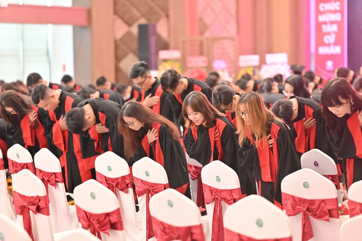 Ấn tượng ngôi trường ghi nhận sinh viên có việc làm trước khi tốt nghiệp - 5 Ấn tượng ngôi trường ghi nhận sinh viên có việc làm trước khi tốt nghiệp - 5